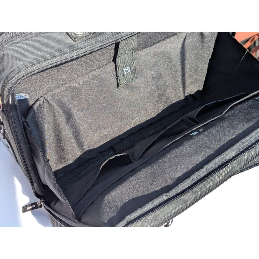 OGIO Tech Executive Wheeled Briefcase Laptop Travel Bag-Black Carry-On 18x14x7